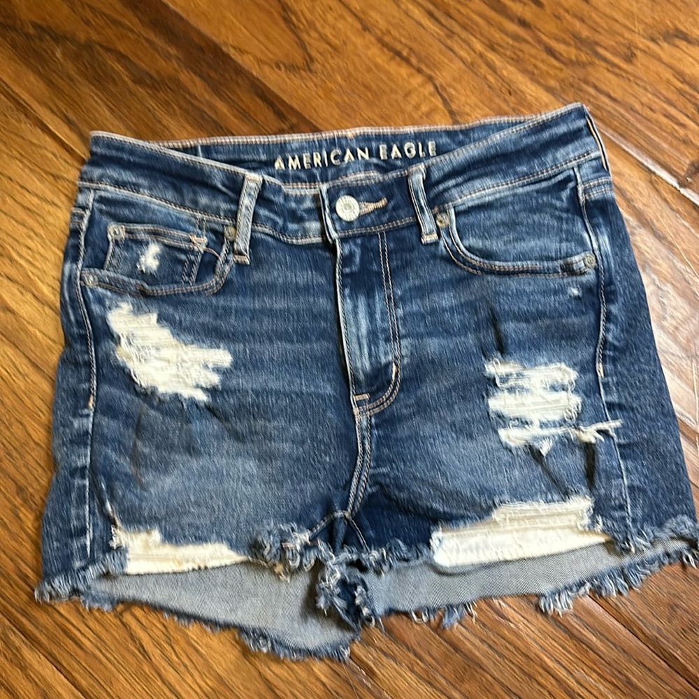 American Eagle Womens Next Level stretch distressed jean shorts, lace pockets, 4